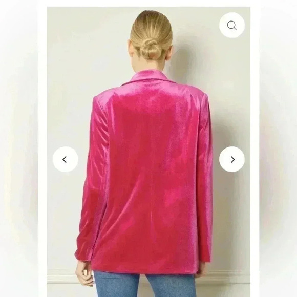 ENTRO women’s fucsia Velvet blazer pockets at side and button front closure.sz M - Picture 2 of 9